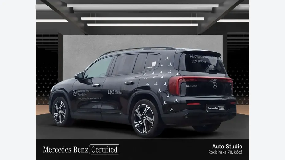 MERCEDES-BENZ GLB -