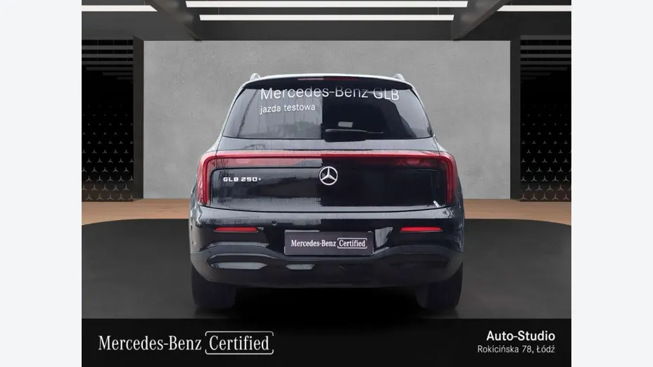 MERCEDES-BENZ GLB -