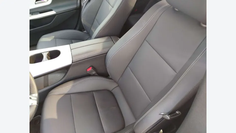 MERCEDES-BENZ CLA -