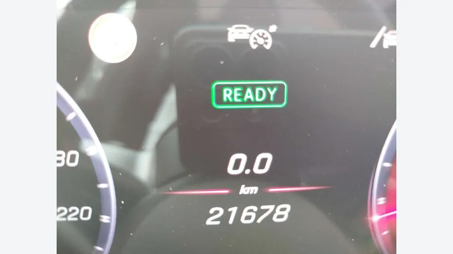 MERCEDES-BENZ CLA -