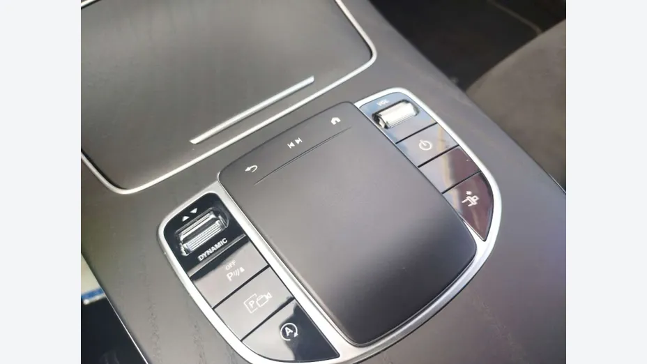 MERCEDES-BENZ E Klasa -