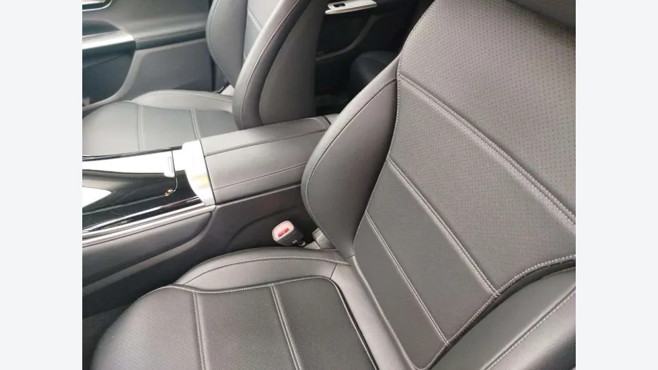 MERCEDES-BENZ GLC -
