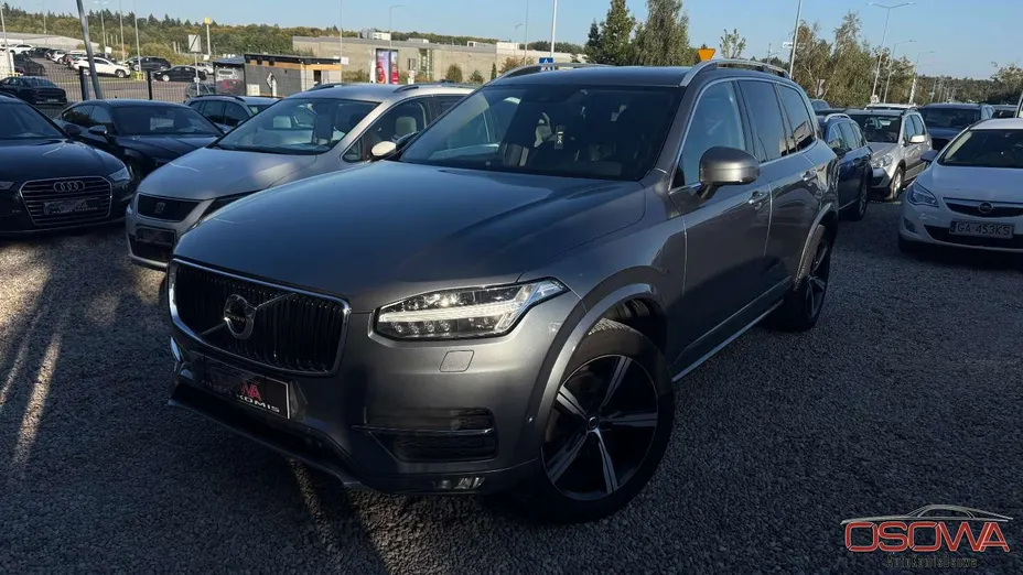 VOLVO XC90 -