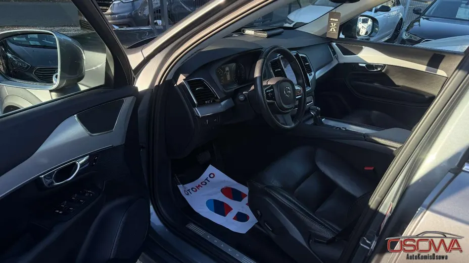 VOLVO XC90 -