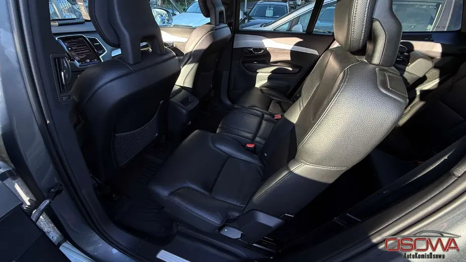VOLVO XC90 -