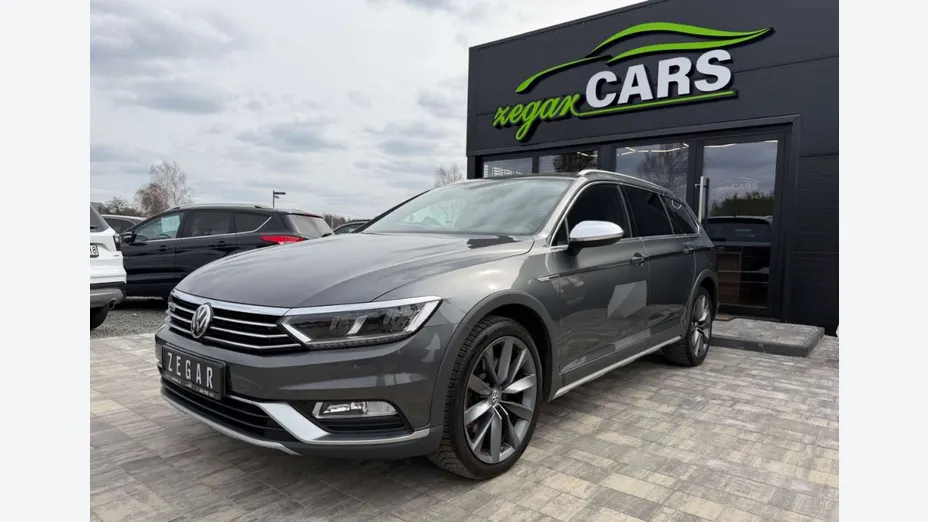 VOLKSWAGEN Passat -