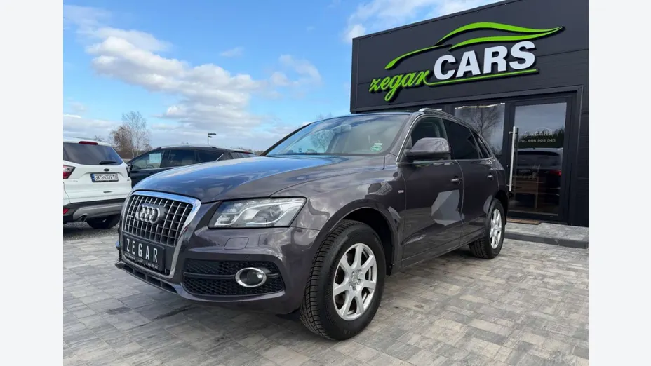 AUDI Q5 -