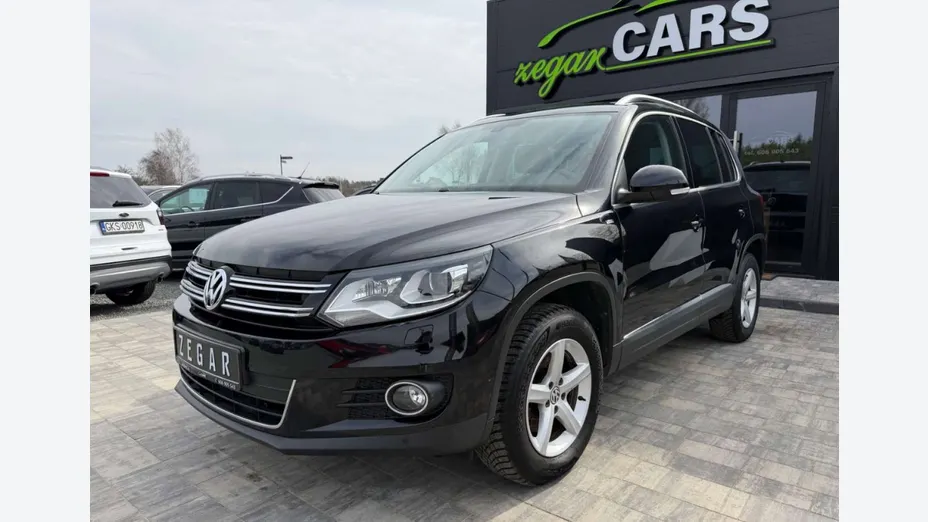 VOLKSWAGEN Tiguan -