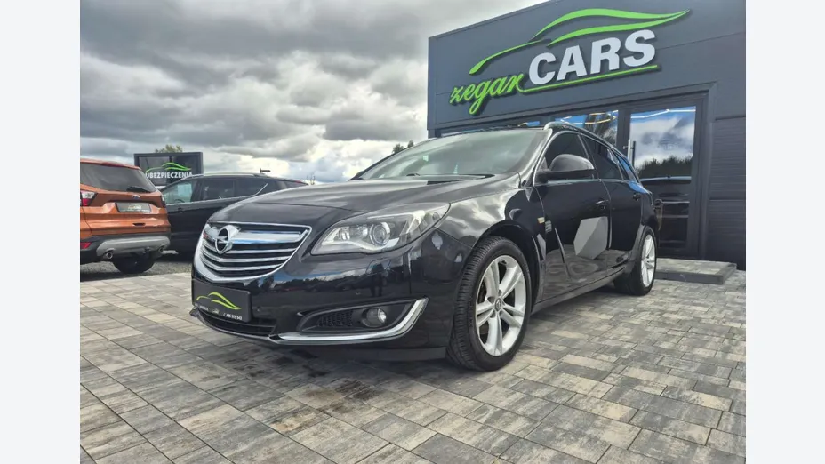 OPEL Insignia -