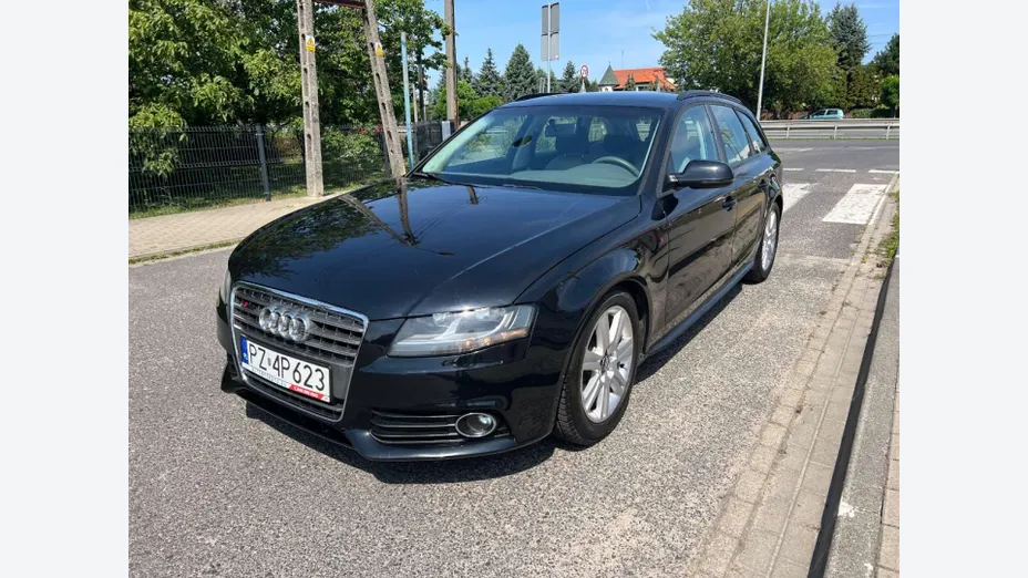 AUDI A4 -