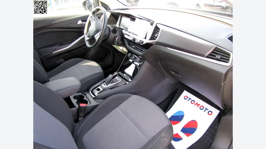 OPEL Grandland X -