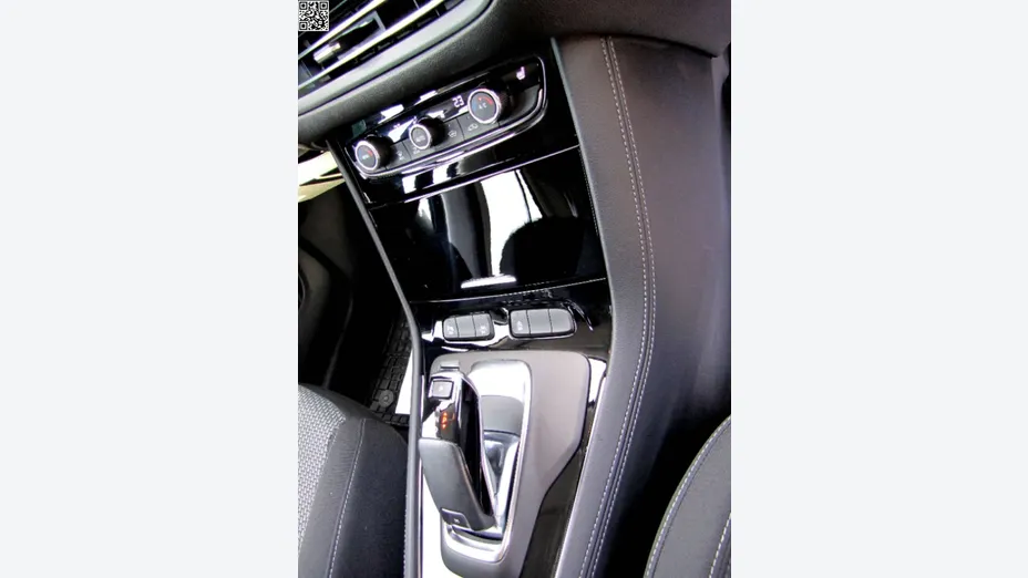 OPEL Grandland X -