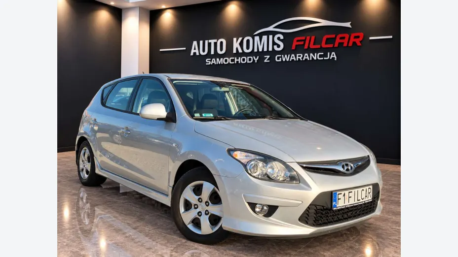 HYUNDAI i30 -