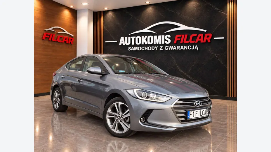 HYUNDAI Elantra -