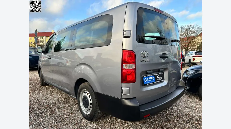 TOYOTA Proace -