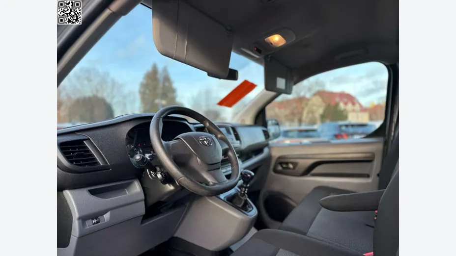 TOYOTA Proace -