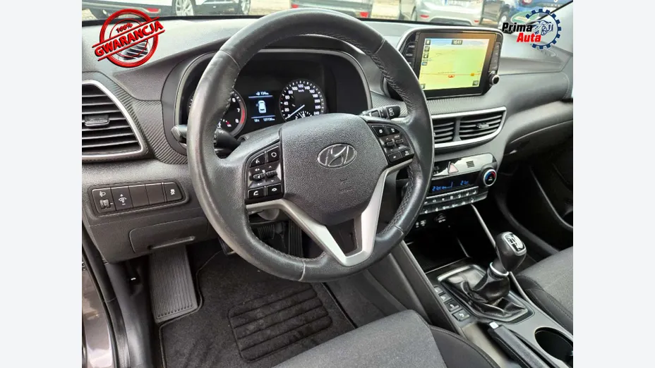 HYUNDAI Tucson -