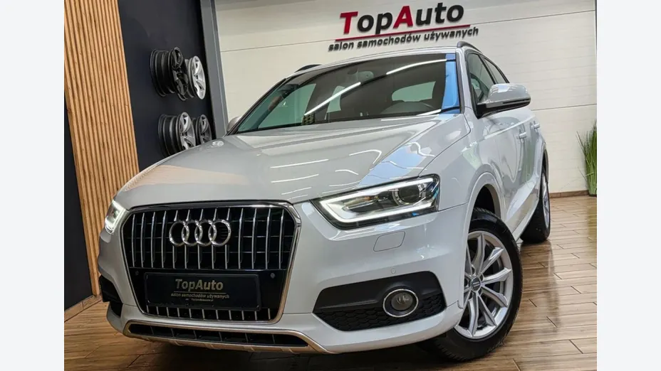 AUDI Q3 -