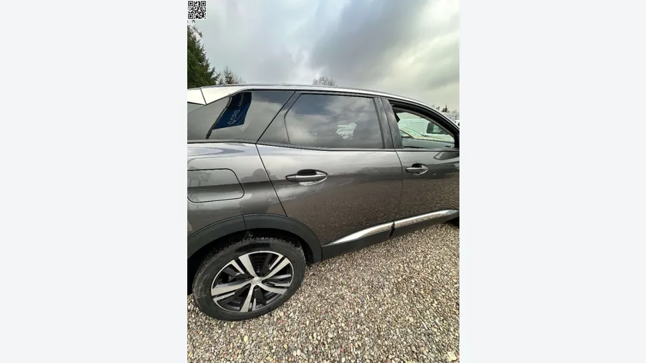 PEUGEOT 3008 -