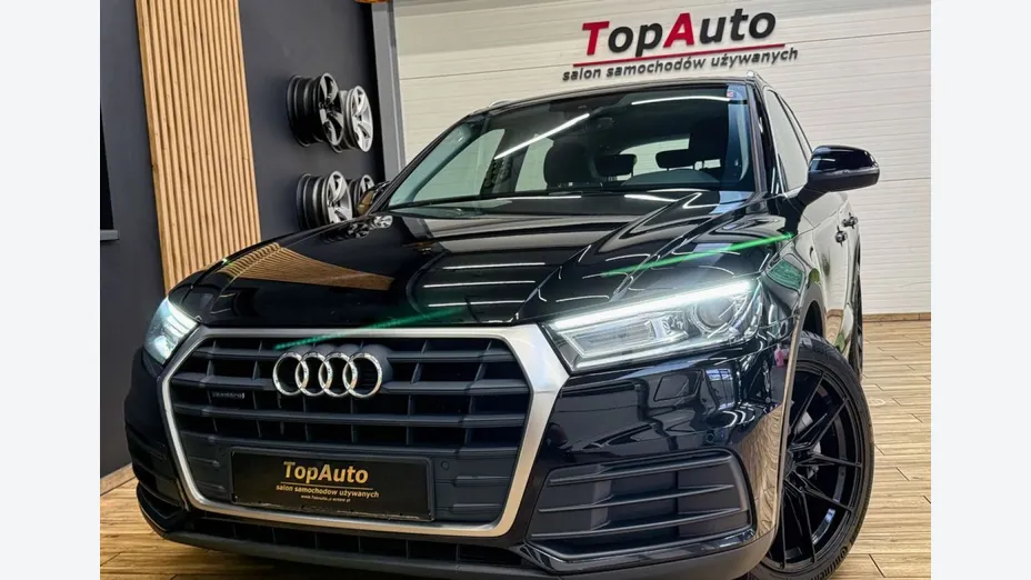AUDI Q5 -