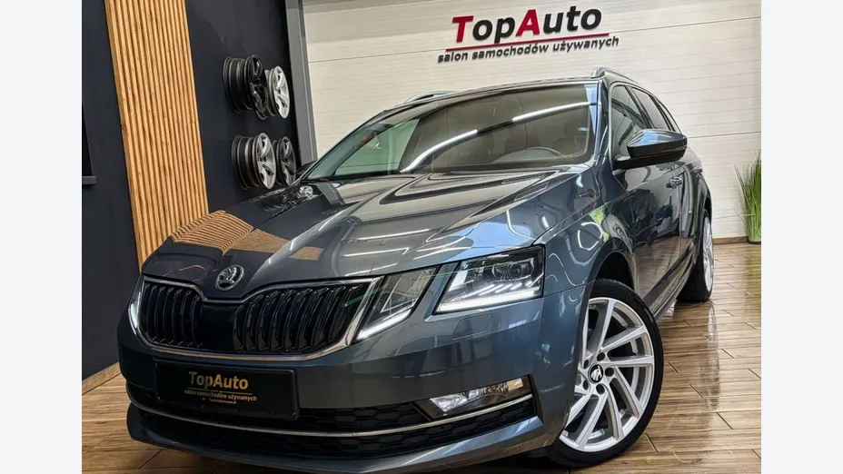 SKODA Octavia -