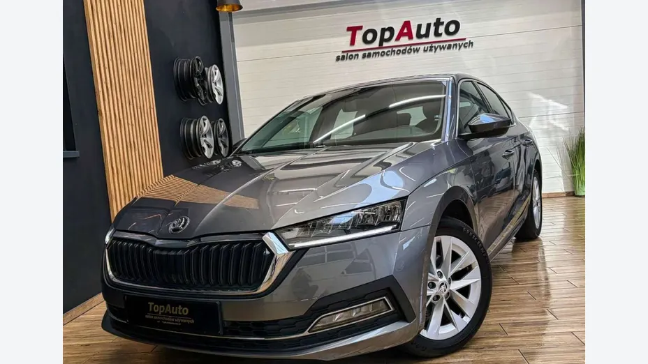 SKODA Octavia -