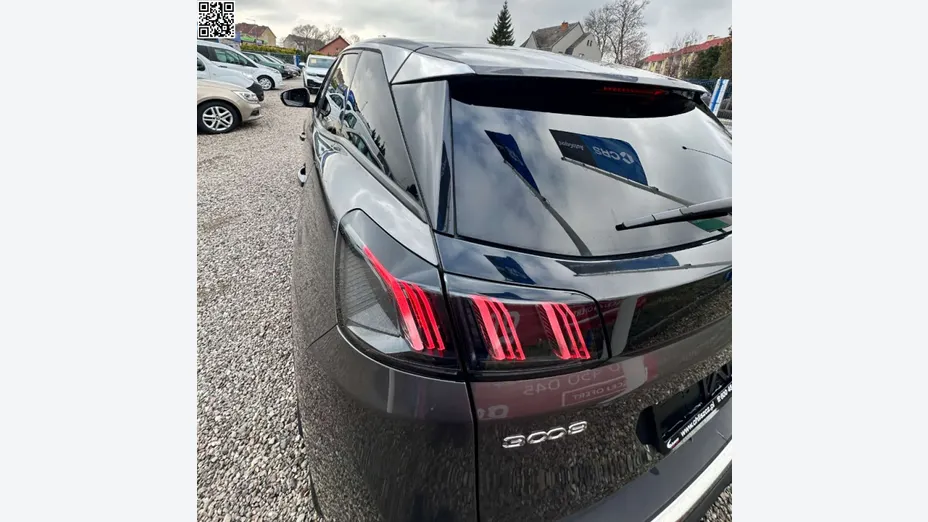 PEUGEOT 3008 -