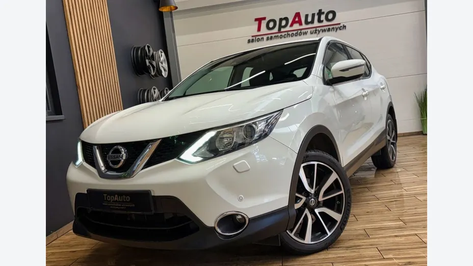 NISSAN Qashqai -
