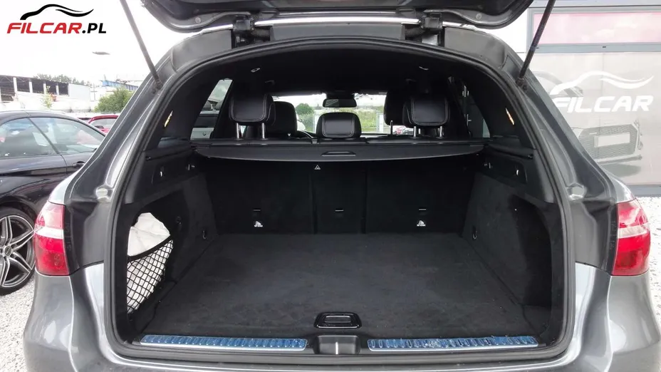 MERCEDES-BENZ GLC -