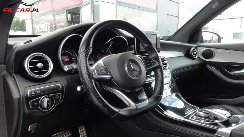 MERCEDES-BENZ GLC -