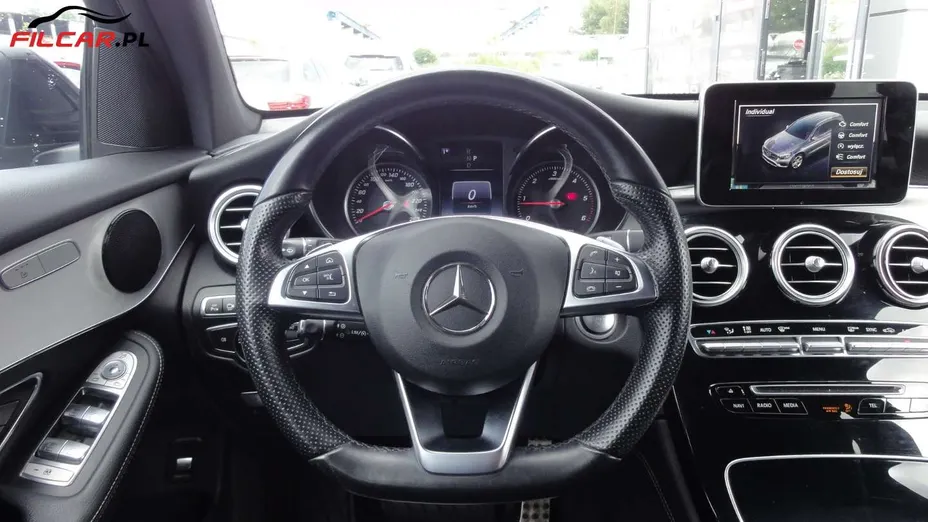 MERCEDES-BENZ GLC -