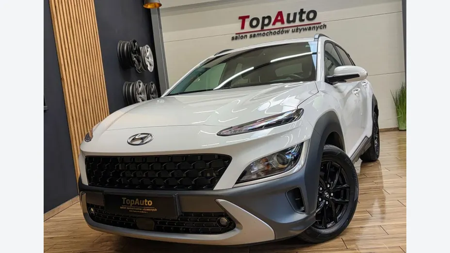 HYUNDAI Kona -