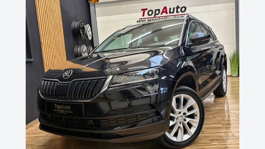 SKODA Karoq -