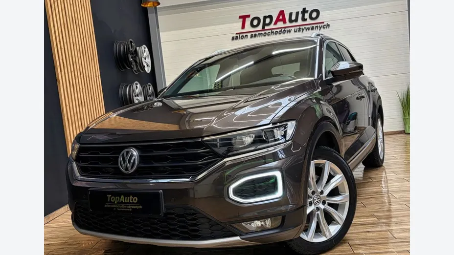 VOLKSWAGEN T-ROC -