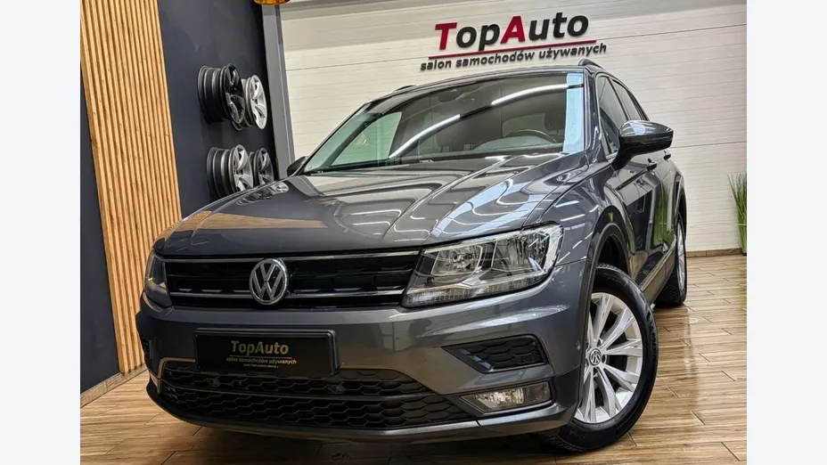VOLKSWAGEN Tiguan -