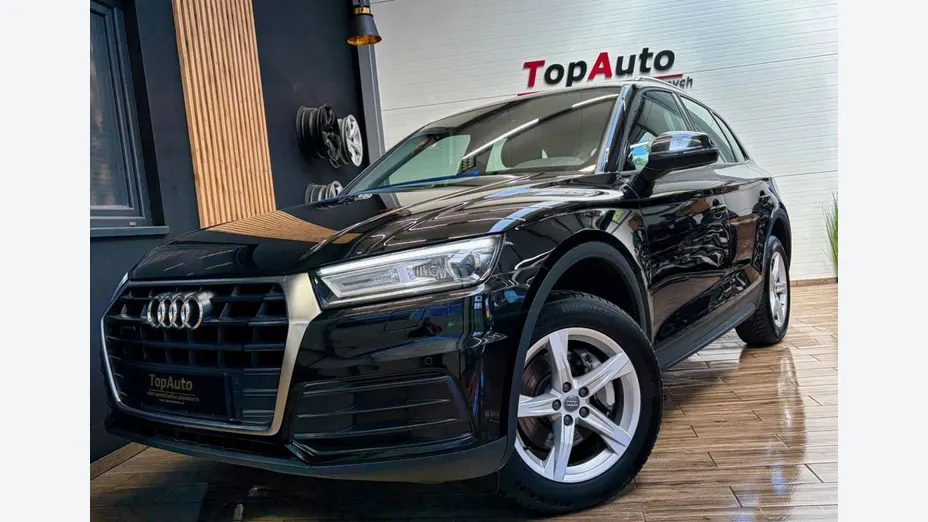 AUDI Q5 -