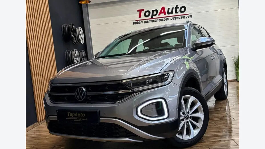 VOLKSWAGEN T-ROC -