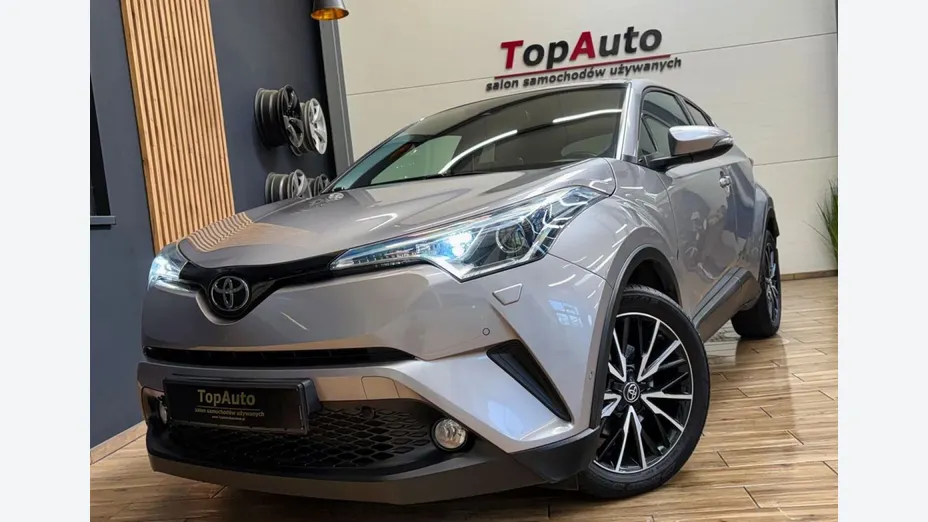 TOYOTA C-HR -