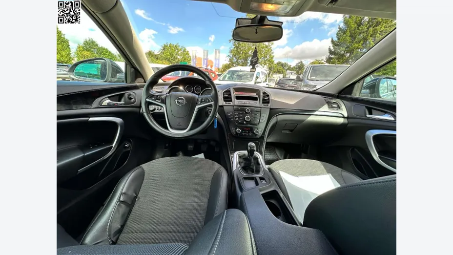 OPEL Insignia -