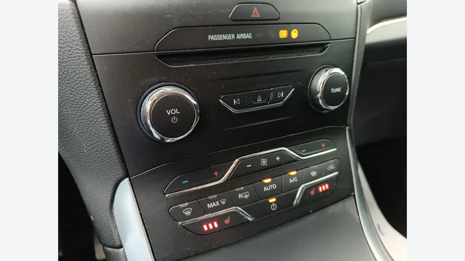 FORD S-MAX S-MAX 2.5 Hybrid Titanium CVT