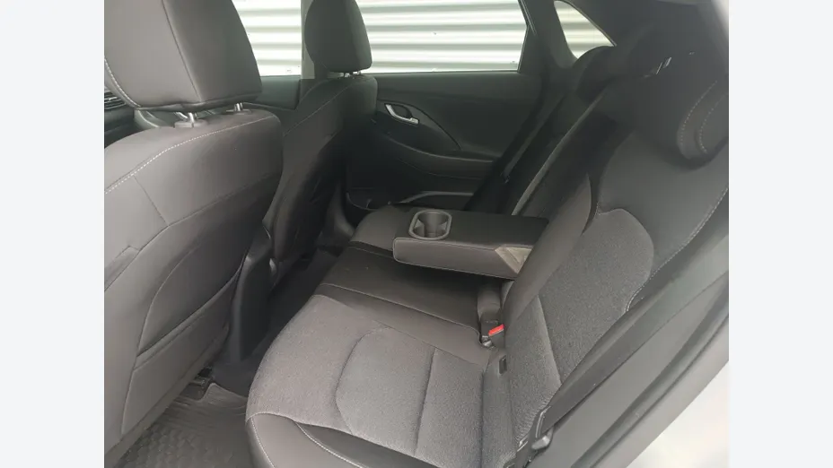 HYUNDAI i30 i30 1.5 T-GDI 48V Smart
