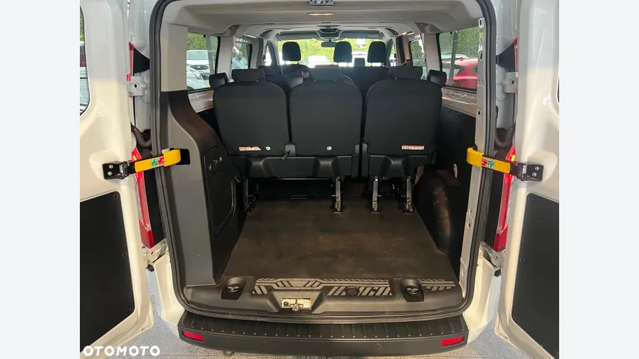 FORD Transit Custom Transit Custom Kombi 320 L2H1 Trend