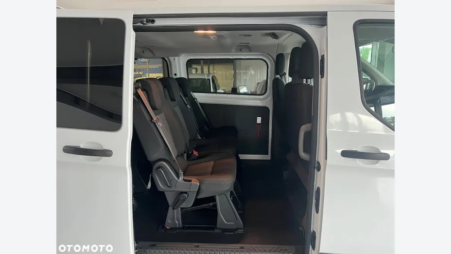 FORD Transit Custom Transit Custom Kombi 320 L2H1 Trend
