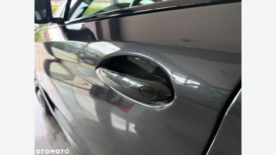 BMW Seria 5 520d M Sport sport-aut