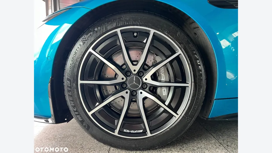 MERCEDES-BENZ SL AMG SL 43