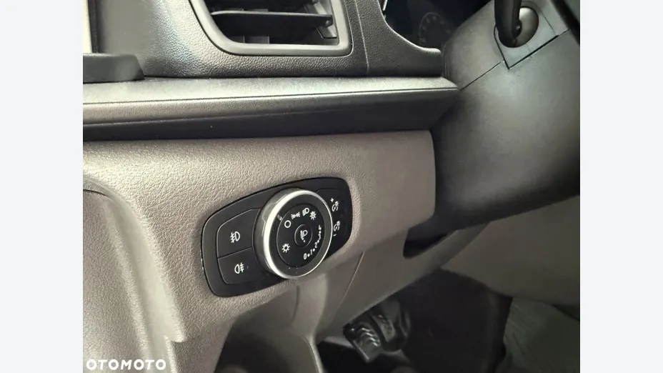 FORD Transit Custom Transit Custom 300 L2H1 Trend (bryg.)