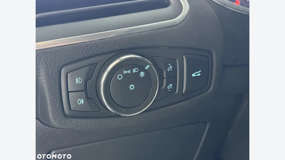 FORD S-MAX S-MAX 2.5 Hybrid Titanium CVT