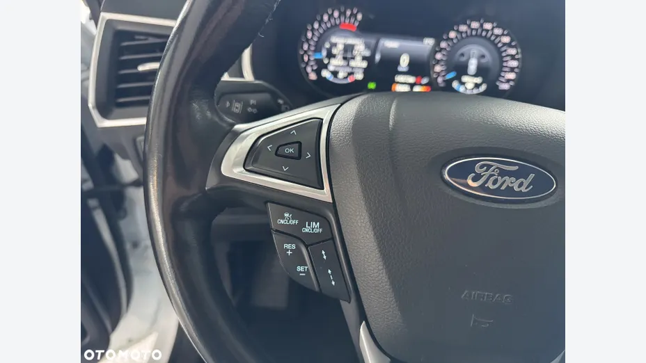 FORD S-MAX S-MAX 2.5 Hybrid Titanium CVT