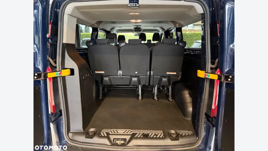 FORD Transit Custom Transit Custom Kombi 320 L2H1 Trend