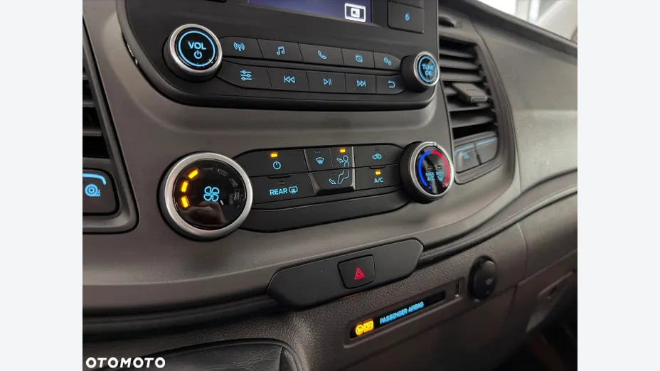 FORD Transit Custom Transit Custom Kombi 320 L2H1 Trend